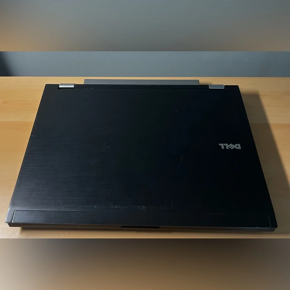 Dell Latitude E6400 Laptop (Refurbished)